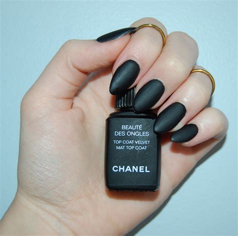 chanel nail coat